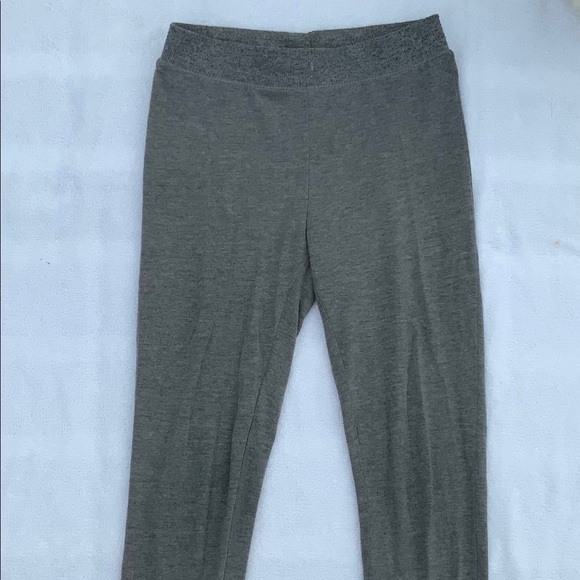 Really nice girls Pajama  set! - Picture 3 of 3